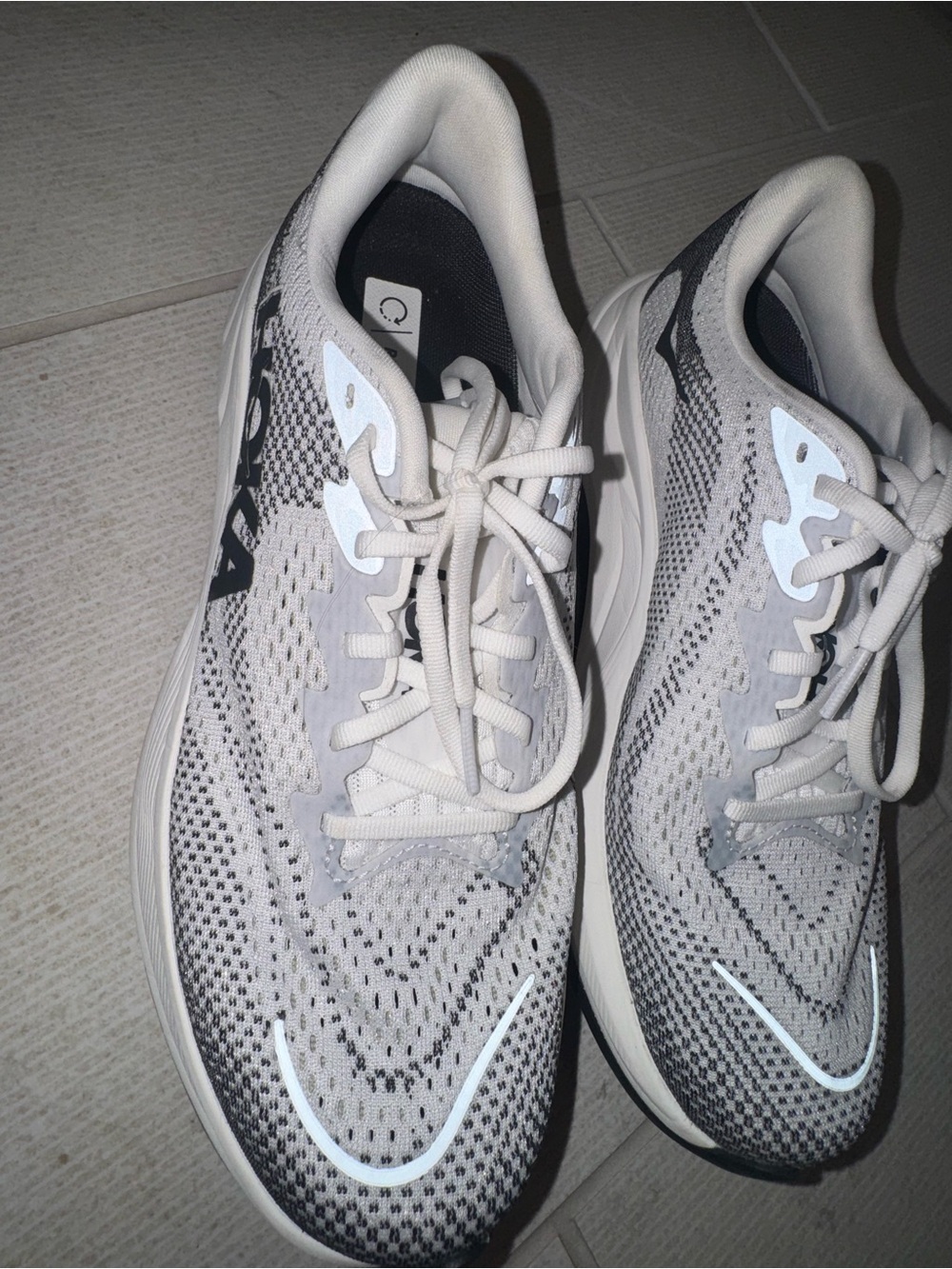 Hoka Rincon 4 men’s 7.5 women’s 9